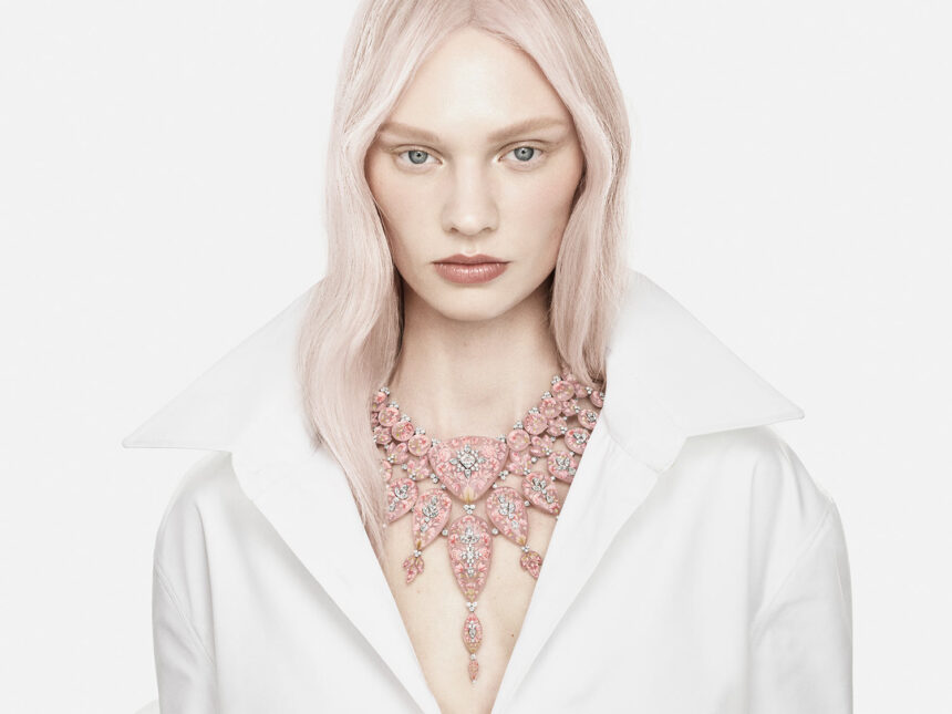 carte-blanche-sets:-high-jewellery-with-a-human-touch